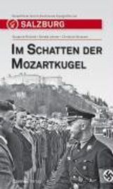 Susanne Rolinek: Im Schatten der Mozartkugel, Buch