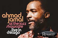 Text: "ahmad jamal at the jazz showcase live in chicago." Logo unten rechts. Mann mit Bart, Blick zur Seite.