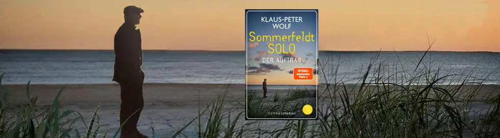 Text: "KLAUS-PETER WOLF, Sommerfeldt SOLO, DER AUFTRAG." Silhouette eines Mannes am Strand in der Dämmerung.
