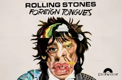 "ROLLING STONES FOREIGN TONGUES" steht über einem horizontal zerschnittenen Porträt vor rotem Hintergrund. Unten rechts ist ein Logo.