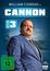 Aufschrift: "William Conrad ist Cannon, Staffel 3." Ein Mann im Anzug steht selbstbewusst vor einer Stadtlandschaft.