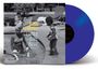 Text: "Nina Simone, Little Girl Blue." 
Schwarze Frau mit Kind am Pool, daneben eine blaue Schallplatte.