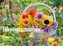 "Blumenzauber 2027" in weißer Schrift über einem Korb voller bunter Blumen auf einer Holzbank im Garten. Logo unten.