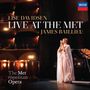 "Lise Davidsen, Live at the Met. James Baillieu. The Metropolitan Opera. Sängerin auf Bühne, Klavier im Hintergrund."