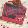 „Fatback Hot Box“ auf einem roten Radio, das von einer Hand gehalten wird. Hintergrund mit Graffiti., LP