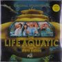 Text: "Original Soundtrack", "The Life Aquatic with Steve Zissou", "Now Available on Yellow Vinyl".  
Menschen in einem gelben U-Boot.