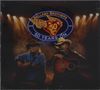 „Bellamy Brothers 50 Years On“. Logo mit Herz und Flügeln, zwei Männer mit Hüten und Gitarren, in Bühnenlicht sitzend., CD