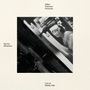 Texte: "Gilles Peterson Presents", "Norma Winstone", "Live at Maida Vale". 
Schwarz-weiß Bild einer Person mit Kopfhörern., LP