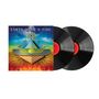"EARTH, WIND & FIRE" und "GREATEST HITS". Illustration einer Pyramide, Wolken und Blitzen, daneben zwei schwarze Schallplatten., 2 LPs
