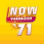 "NOW YEARBOOK 71" steht in großen, glänzenden Buchstaben auf gelbem Hintergrund und hat einen Stern darunter., 4 CDs