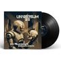 Schrift: "UNIVERSUM 25", "DIE MASCHINEN WOLLEN LEBEN". Illustration: Roboter hält Totenkopf vor futuristischer Kulisse., LP