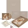Billie Eilish: Happier Than Ever (Super Deluxe Edition), 1 CD und 1 Merchandise