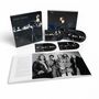 Oben: Roxy Music. Unten: Schwarz-weißes Foto von fünf Männern in Mänteln und Brillen., 3 CDs und 1 DVD