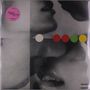 Illustration mit Lippen im Nahbereich, Stickertext: "shut up & love me", bunte Punkte darunter., LP