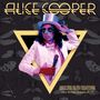 Text: "ALICE COOPER. WELCOME TO MY NIGHTMARE. Live at The Forum, Los Angeles, 6/17/75." Darunter ein Mann im Frack mit Zylinder., CD