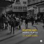Texte: "MARTIN IAIES PEOPLE. PLACES. Music for Large Ensemble feat. KLAUS GESING." Verschwommene Straßenszene mit Menschen., CD