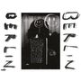 Zu sehen ist der handgeschriebene Text "Berlin" und darüber ein gezeichnetes Peace- und Smiley-Symbol.