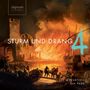 Text: "STURM UND DRANG 4", "signum CLASSICS", "THE MOZARTISTS, IAN PAGE".  
Illustration: Menschen fliehen vor einem brennenden Gebäude am Wasser., CD
