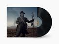 "Ian Anderson - Homo Erraticus" steht auf einem Albumcover. Ein vermummter Mann in Landschaft hält einen Stab. Vinyl sichtbar., LP
