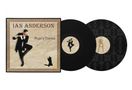 "Ian Anderson" und "Rupi’s Dance". Ein Mann spielt Flöte, eine schwarze Katze unten. Schallplatten zeigen ähnliches Design., 2 LPs