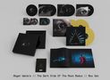 Roger Waters: The Dark Side of the Moon Redux (Limited Handnumbered Super Deluxe Box Set), 3 LPs, 2 CDs, 1 Blu-ray Audio, 4 Singles 10" und 1 Buch