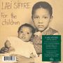 Covertext: „Labi Siffre, For the children“. Ein älterer Junge hält ein Baby. Retro-Stil mit einer Infobox unten., 3 CDs