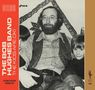"THE BOB HUGHES BAND: THE KIDS ARE OK!" Schwarze-Weiß-Fotografie eines bärtigen Mannes mit zwei Kindern., CD