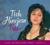 Texte: "Tish Hinojosa Trio", "Live in Holland 1993 • Part 2". Frau mit Gitarre, geschmückter Hintergrund., CD