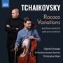 Text: Tchaikovsky, Rococo Variations. Zudem zwei Männer, einer mit einem Cello.