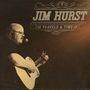 Text: "Jim Hurst Travels & Time". Ein Mann spielt Gitarre und singt in ein Mikrofon, mit einem Nostalgie-Design., CD