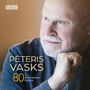 "Pēteris Vasks 80th Anniversary Edition." Ein älterer Mann mit weißem Bart schaut nachdenklich zur Seite., 3 CDs