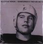 GUIDED BY VOICES, CRAWLSPACE OF THE PANTHEON steht oben. Schwarz-weiß Porträt eines Mannes in einem alten Footballhelm., LP