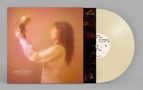 "THE ANCHORESS THE ARTEMISIA FILES" steht auf einem verschwommenen Bild einer Frau mit Vintage-Kamera, daneben eine Vinyl-Platte., LP