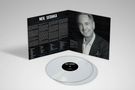 "NEIL SEDAKA - the definitive collection" steht oben. Darunter öffnet sich ein Plattencover mit Porträt. Weiße Vinyl-Schallplatte., 2 LPs