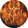 "IMMOLATION" und "CLOSE TO A WORLD BELOW" in Flammen, mit einem von feurigen Figuren umgebenen Kreuz.