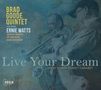 „BRAD GOODE QUINTET featuring ERNIE WATTS“. In Blau- und Grautönen spielende Jazztrompeter mit hellen Schriftzügen., CD