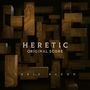 "HERETIC ORIGINAL SCORE" und "CHRIS BACON" auf dunklem Hintergrund aus ineinander verschachtelten Holzteilen., 2 CDs