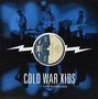 "Cold War Kids" und "Live at Third Man Records" mit Bild einer Band, Schallplatte und blauem Farbschema.