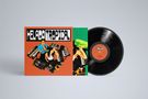 "Helado Tropical" oben, eine Schallplatte mit Menschen zwischen Synthesizern, roter und grüner Hintergrund., LP