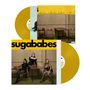 Text: "Sugababes". Drei Frauen in stilvoller Pose, sitzen auf Stühlen und Tisch. Zwei gelbe Vinyl-Schallplatten., LP
