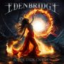 „EDENBRIDGE Set the Dark on Fire“. Eine Frau in rotem Kleid vor Flammenwirbel in dunkler Umgebung.