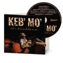 "KEB' MO' the breakdown" steht auf dem Albumcover. Eine Person mit Hut sitzt entspannt in einem leeren Theatersaal., CD