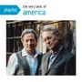 Text: "playlist: the very best of america." Zwei Männer in eleganter Kleidung vor einer Holzwand.