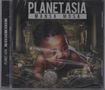 "PLANET ASIA MANSA MUSA" auf einem CD-Cover; ein Baby liegt auf Goldmünzen mit einem großen Medaillon um den Hals., CD
