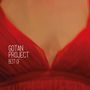 „Gotan Project Best Of“. Rote Stofffalten im Hintergrund, die an ein Kleid erinnern., CD