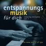 Texte: "entspannungsmusik für dich", "relaxing melodies vol. 1", "the new sound of spa". Hände auf Klaviertasten., CD
