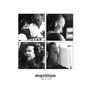 "Marillion less is more". Vier schwarz-weiße Fotos von Musikern mit Kopfhörern in einem quadratischen Layout., CD