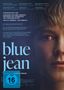 „Blue Jean“ links groß geschrieben. Frauengesicht rechts, teils im Schatten. FSK 16-Symbol unten., DVD