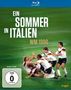Text: "Ein Sommer in Italien" und "WM 1990". Fußballspieler in weiß-schwarzen Trikots jubeln auf einem Spielfeld.