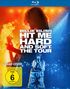 "BILLIE EILISH HIT ME HARD AND SOFT: THE TOUR" in großen Buchstaben, "VORAB-COVER" und "FSK ab 6 freigegeben". Künstler auf Bühne., Blu-ray Disc